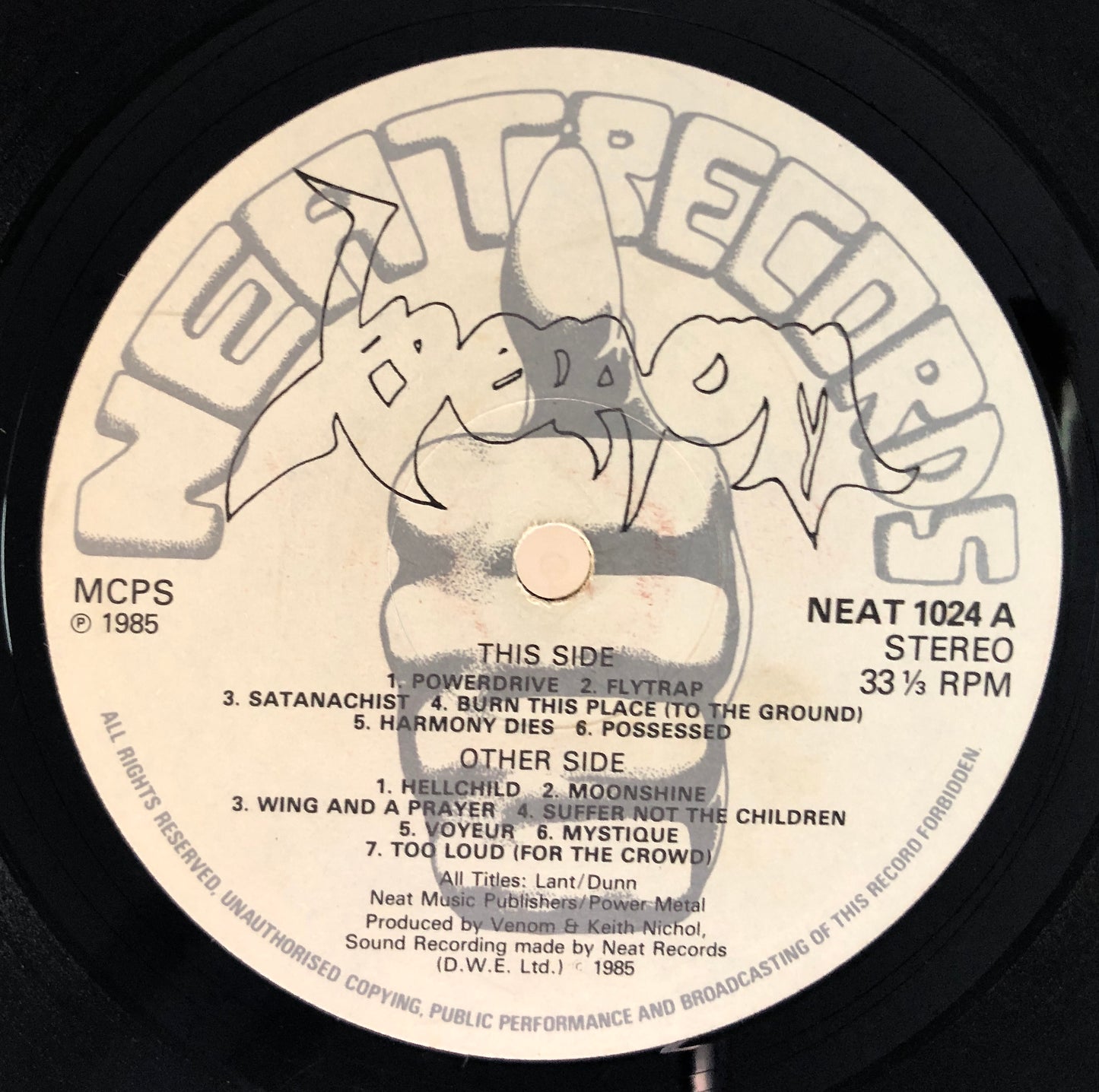 VENOM - Possessed - Vinile Nero (Black Vinyl) (Neat Records - 1985)