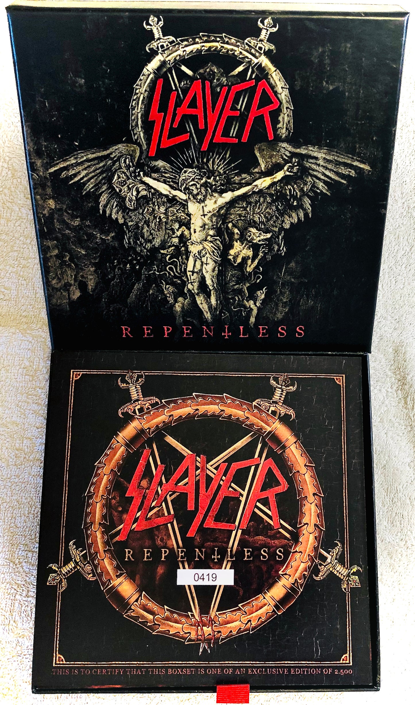 SLAYER - Repentless - Cofanetto Deluxe n° 6 x 45rpm Rosso (Ed. Lim. Numerata 2500 copie)